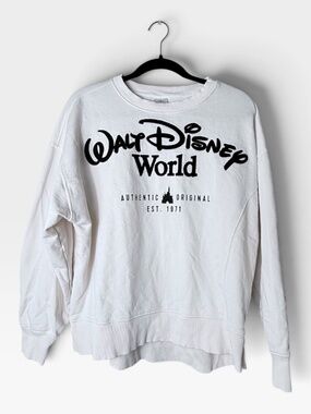 Walt Disney World Crewneck Sweater Size Small White Black Embroidered (M)
